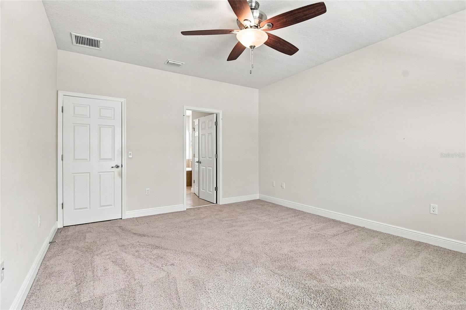 1215 HILLANDALE RESERVE DR