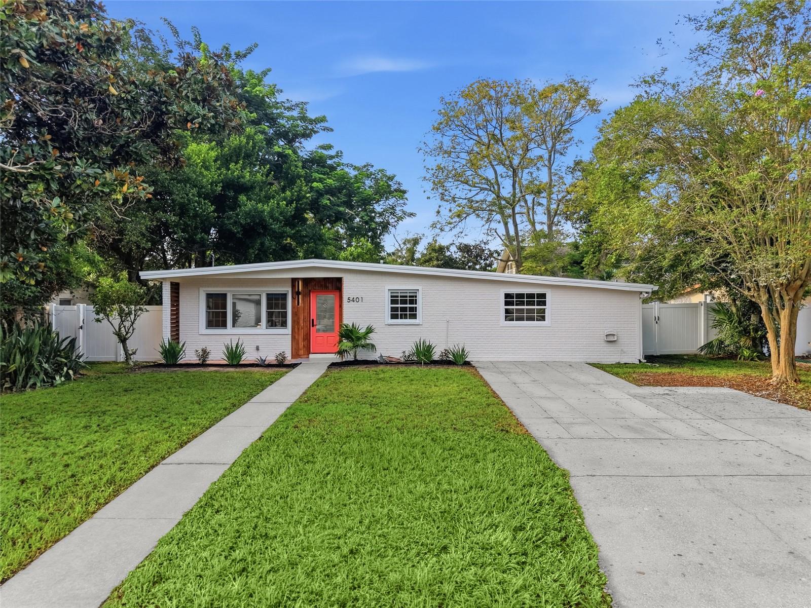 5401 E 98th Ave, Temple Terrace