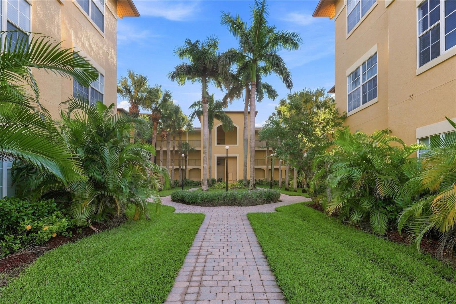 4333 BAYSIDE VILLAGE DR #206