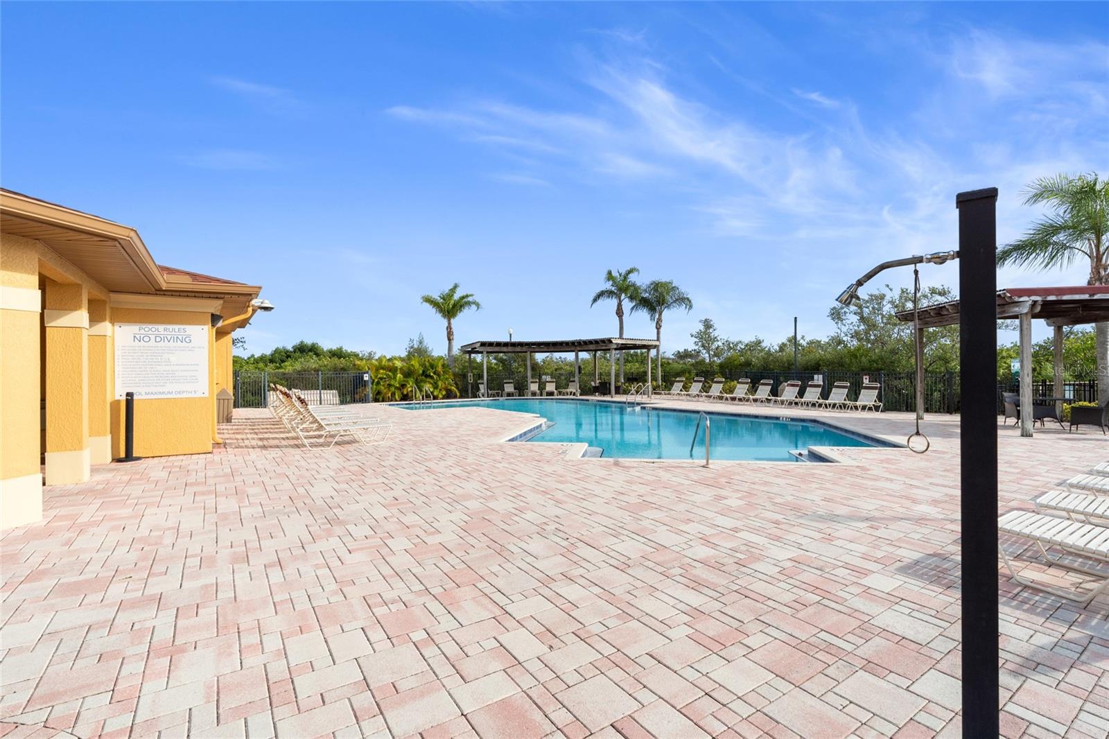 4333 BAYSIDE VILLAGE DR #206