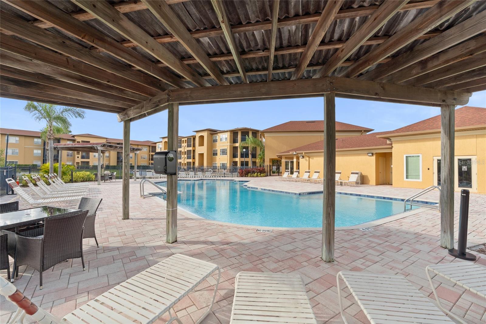 4333 BAYSIDE VILLAGE DR #206