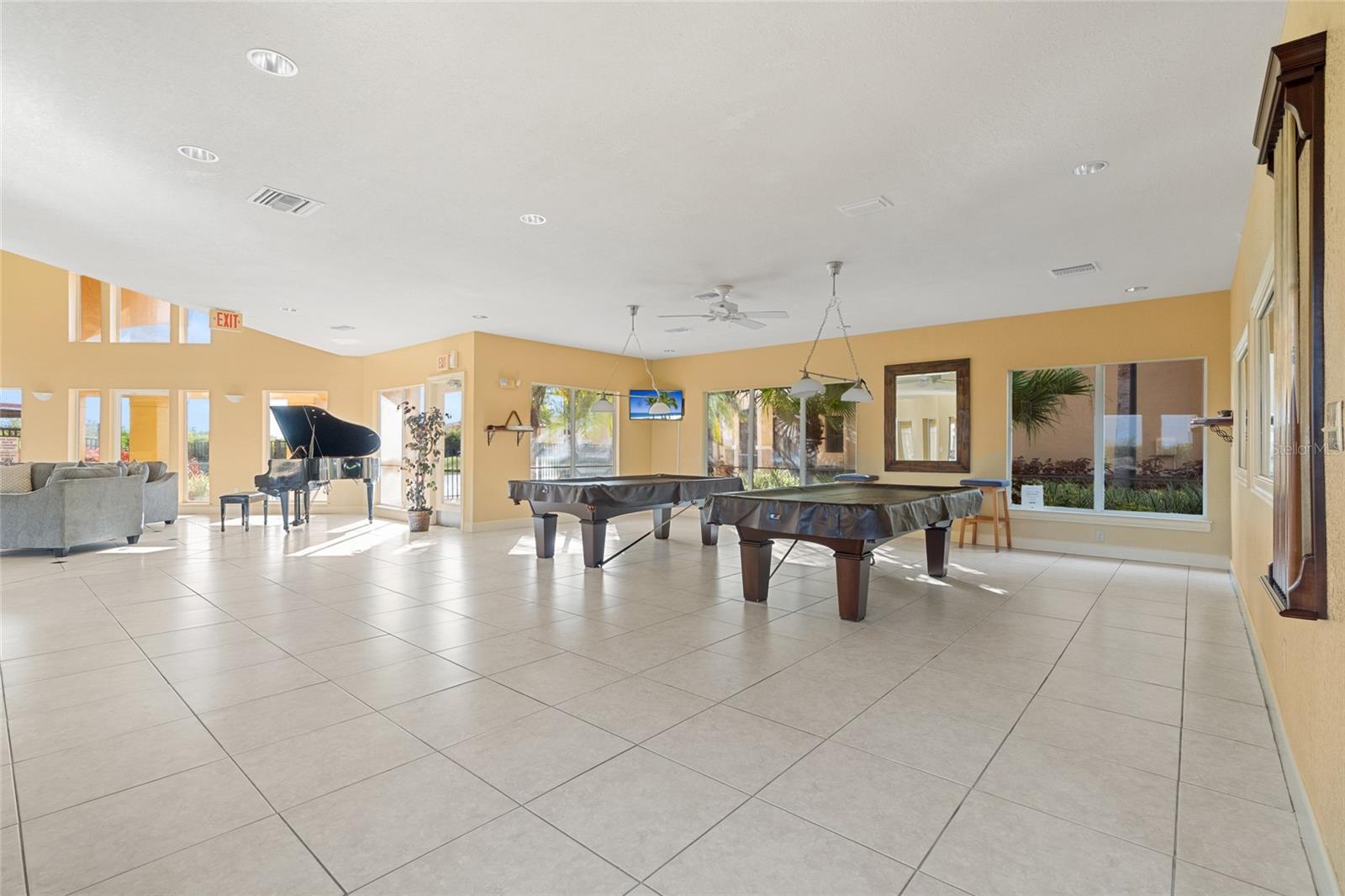 4333 BAYSIDE VILLAGE DR #206