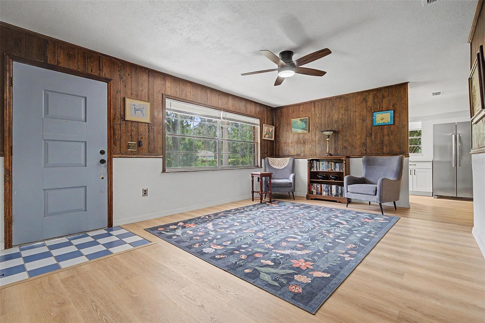 3621 OAKWOOD DR