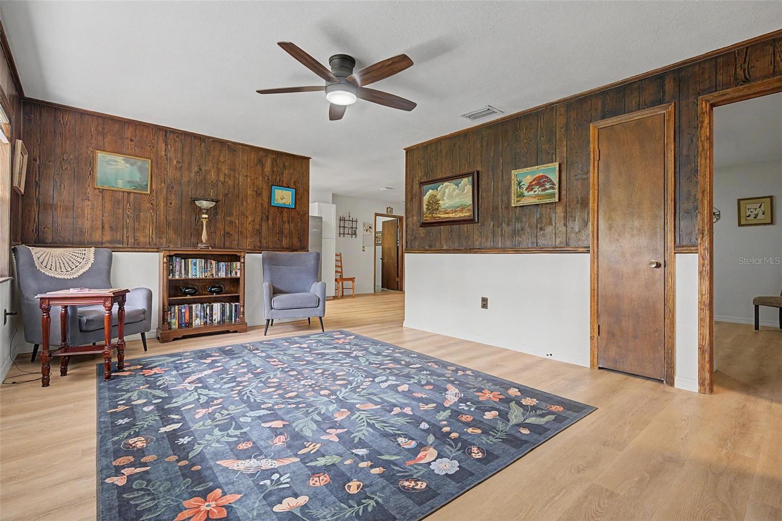 3621 OAKWOOD DR