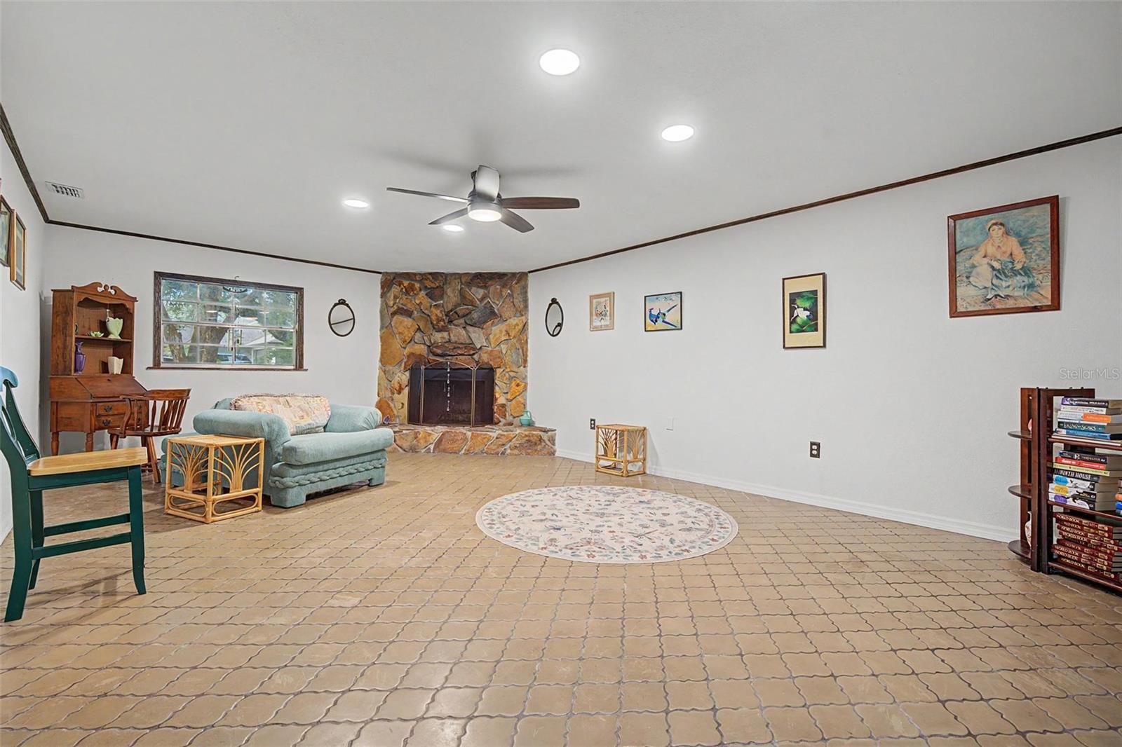 3621 OAKWOOD DR
