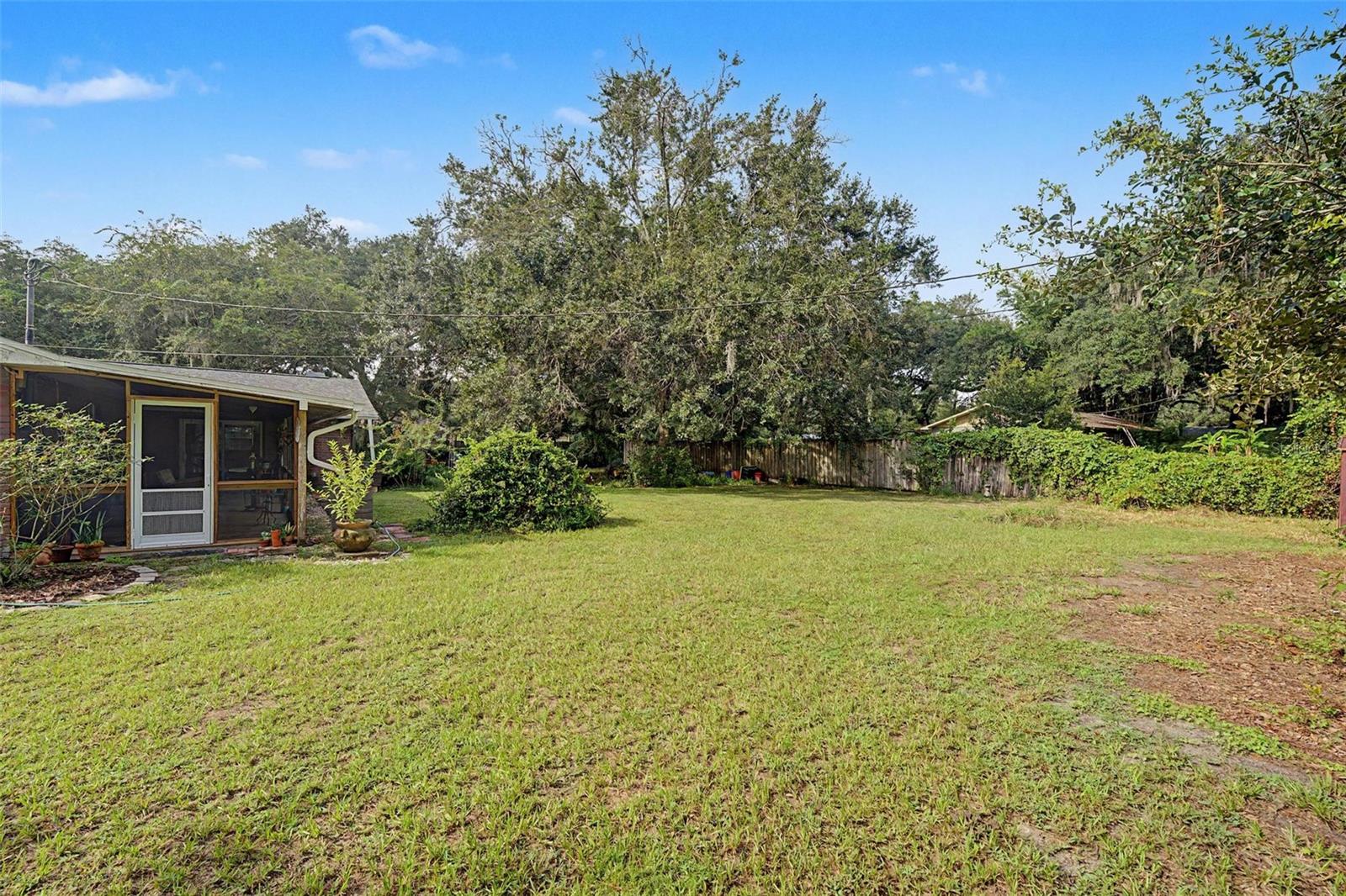 3621 OAKWOOD DR