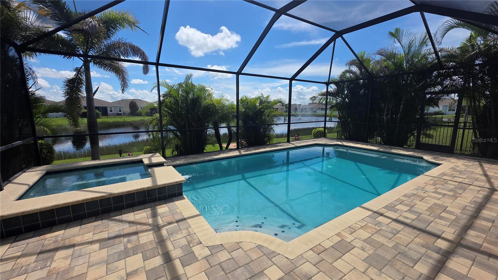 13318 WATERLEAF GARDEN CIR