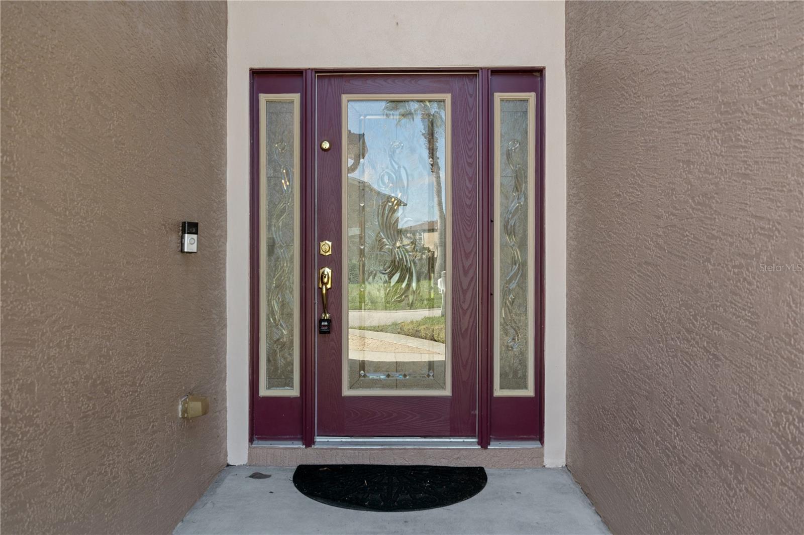 4522 MAPLETREE LOOP
