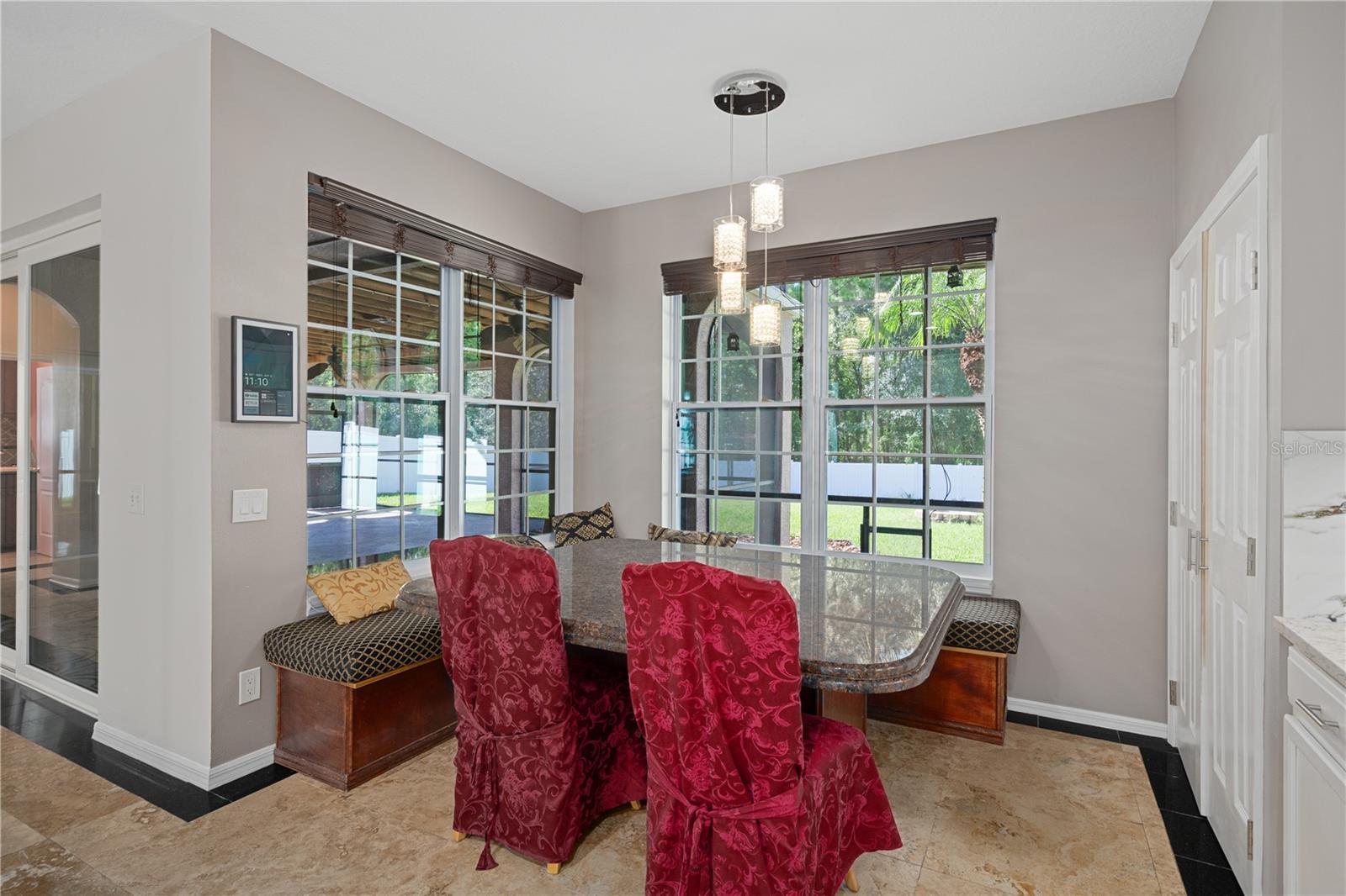 4522 MAPLETREE LOOP