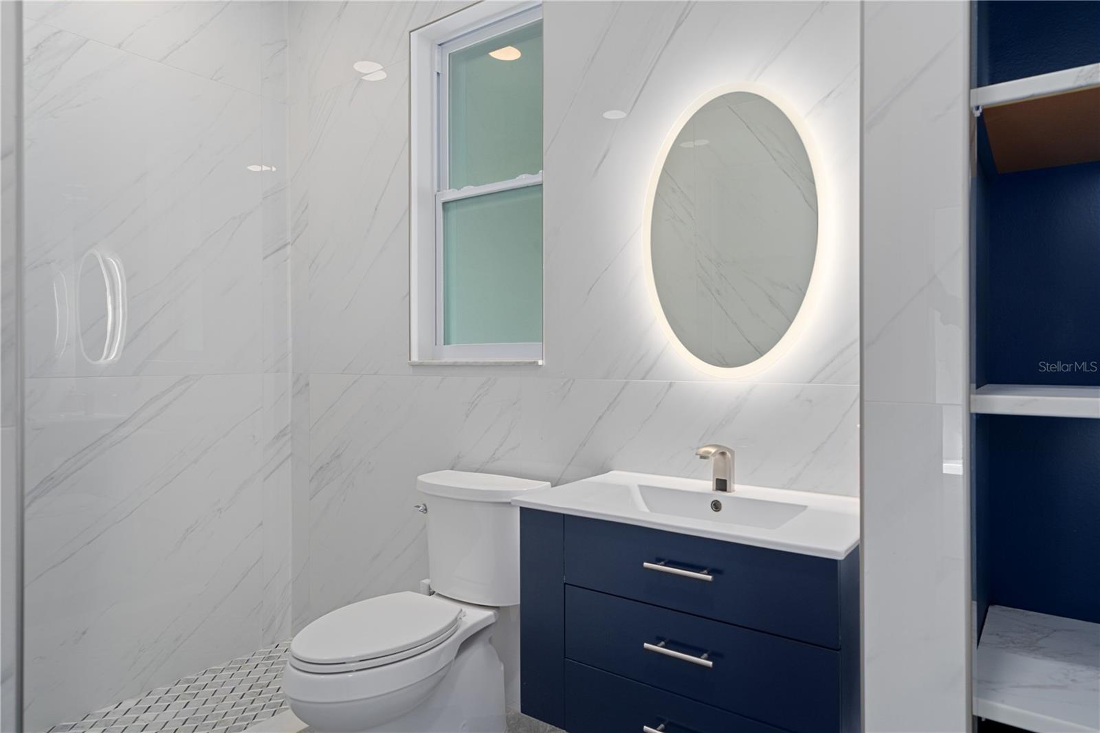 4522 MAPLETREE LOOP