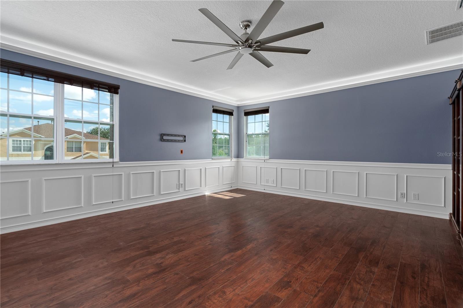 4522 MAPLETREE LOOP