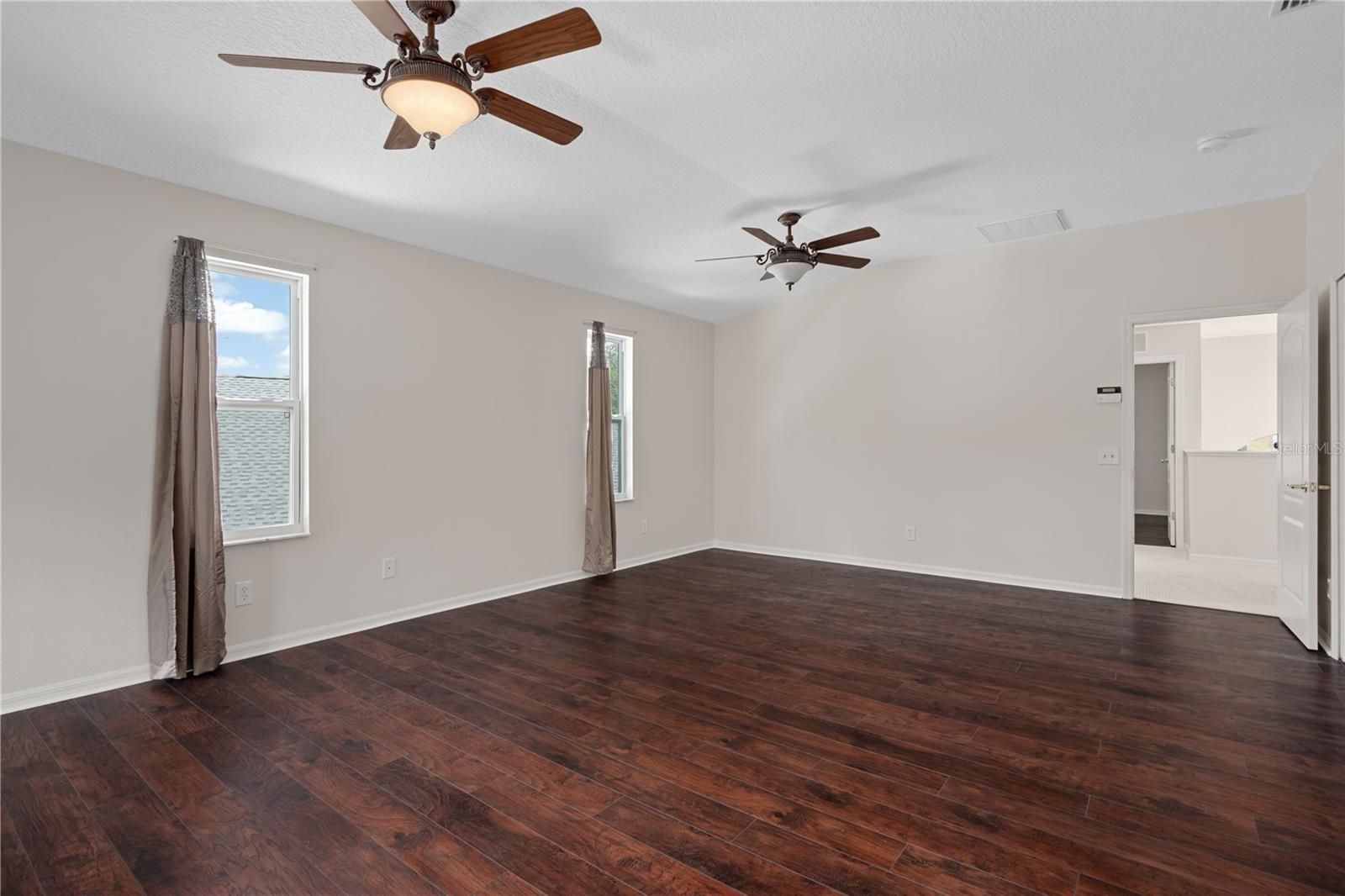 4522 MAPLETREE LOOP