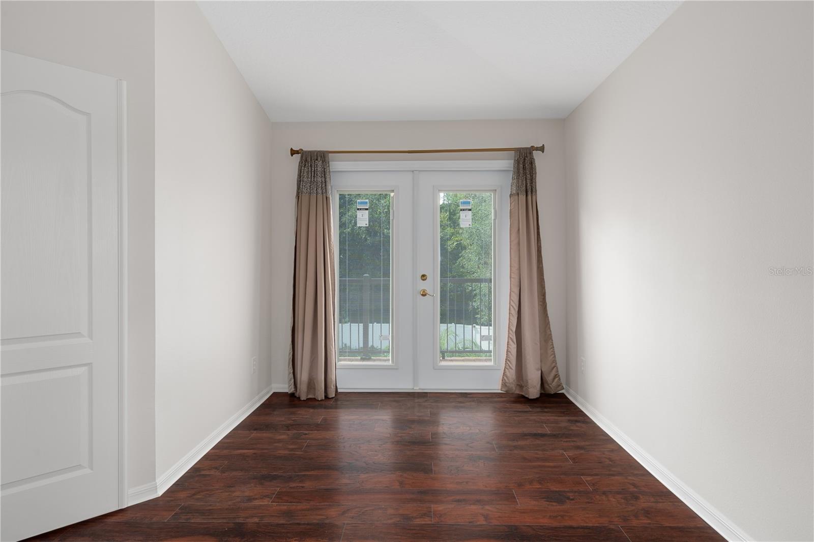 4522 MAPLETREE LOOP
