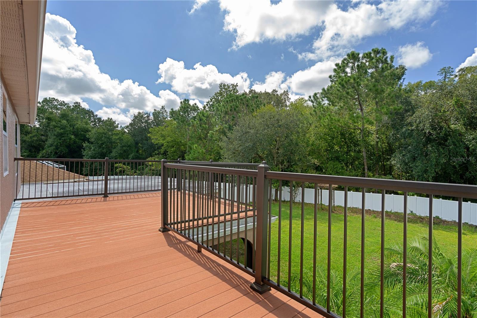 4522 MAPLETREE LOOP