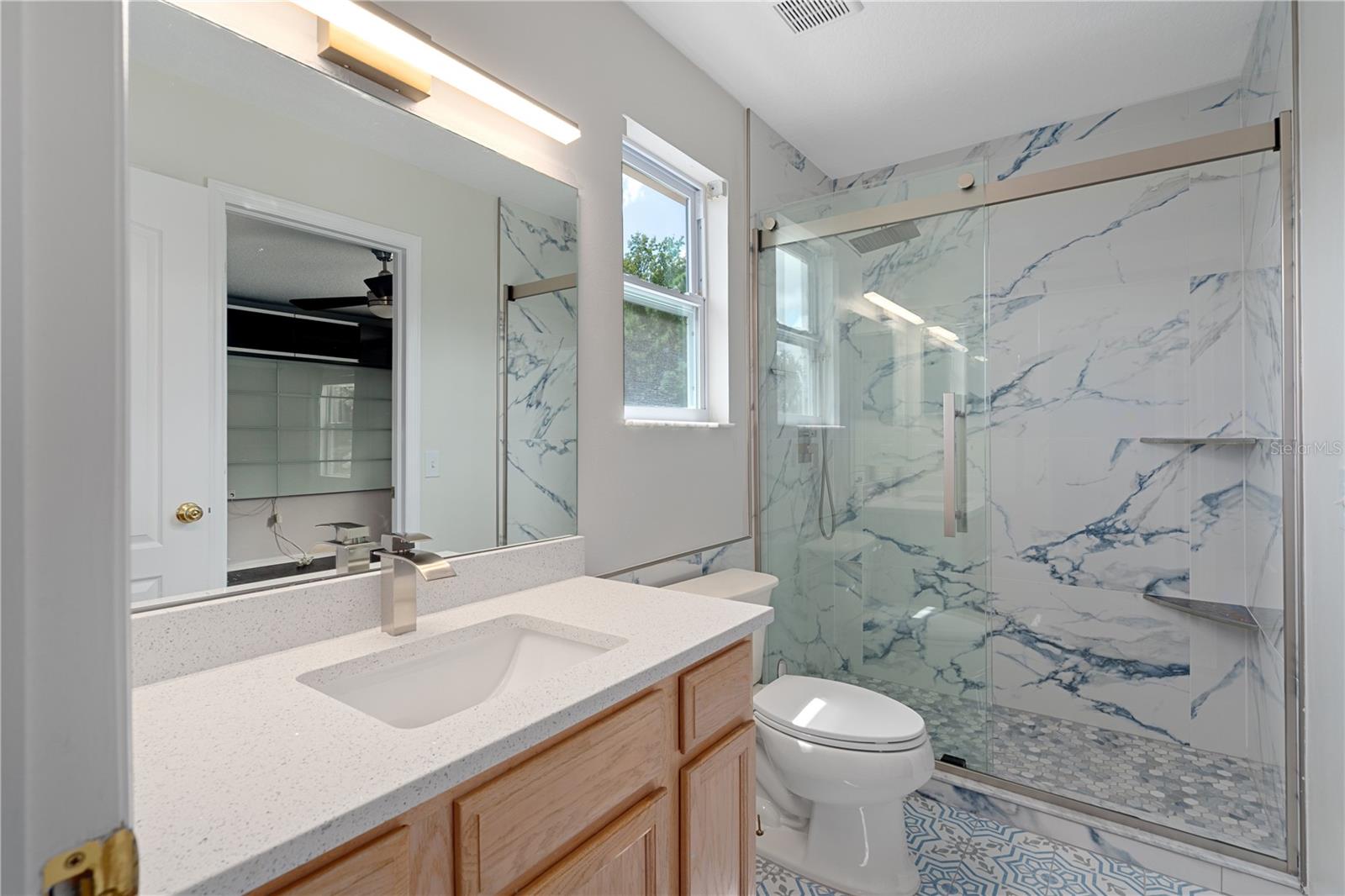 4522 MAPLETREE LOOP