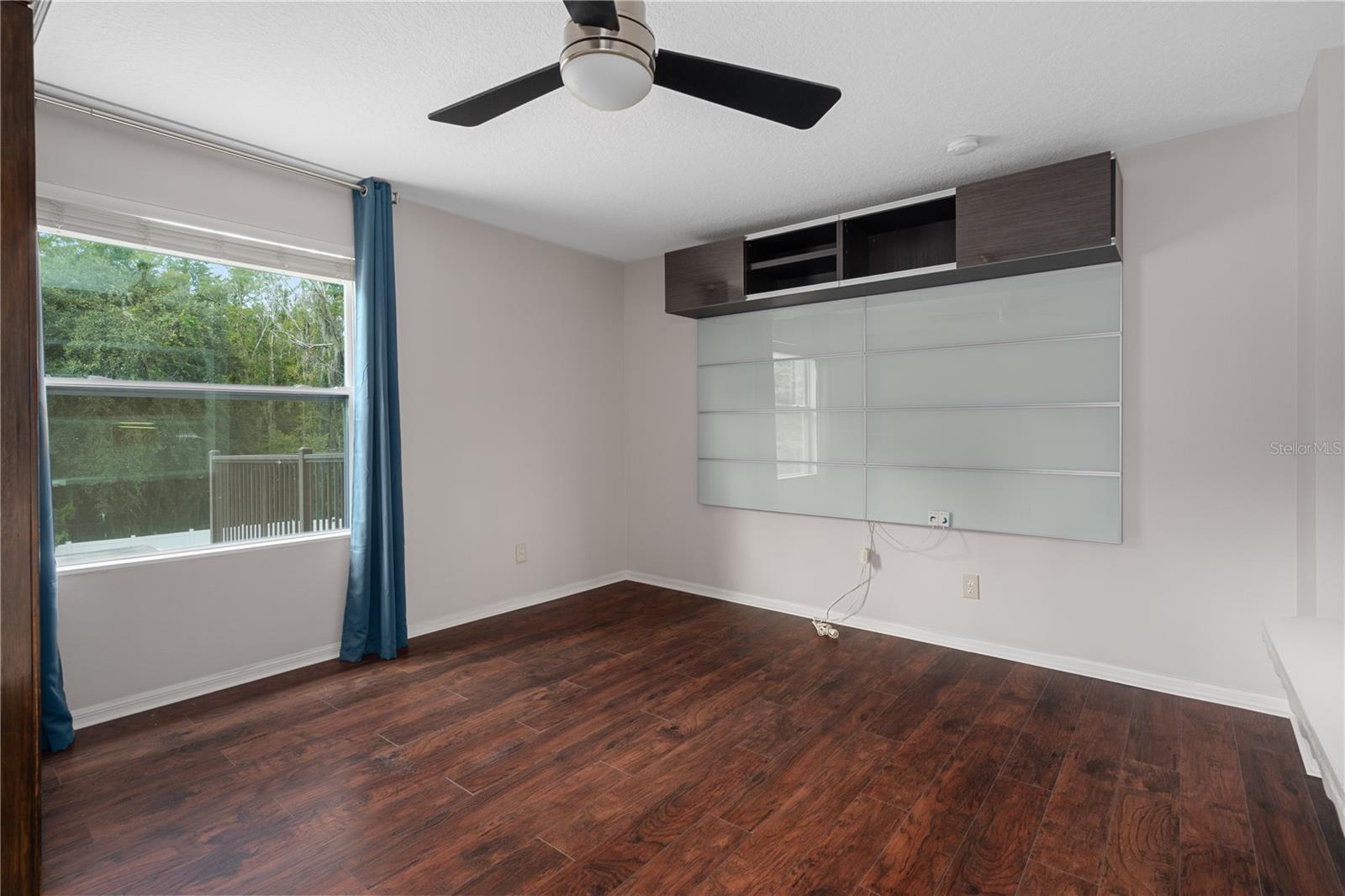 4522 MAPLETREE LOOP