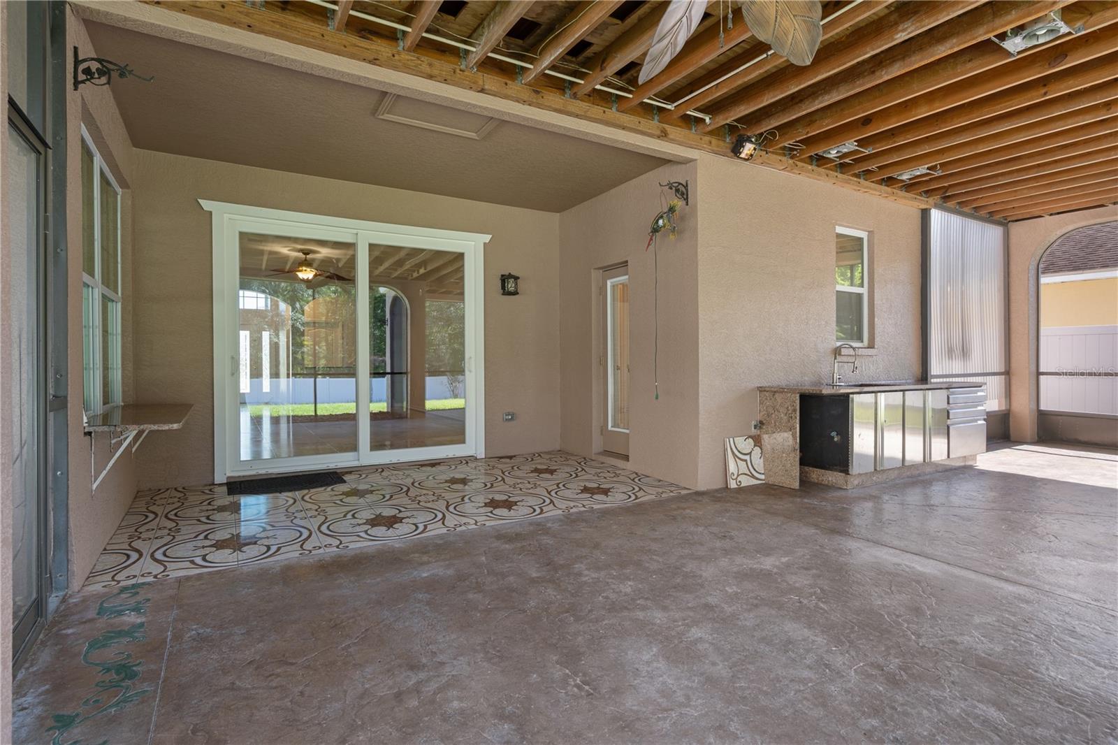 4522 MAPLETREE LOOP