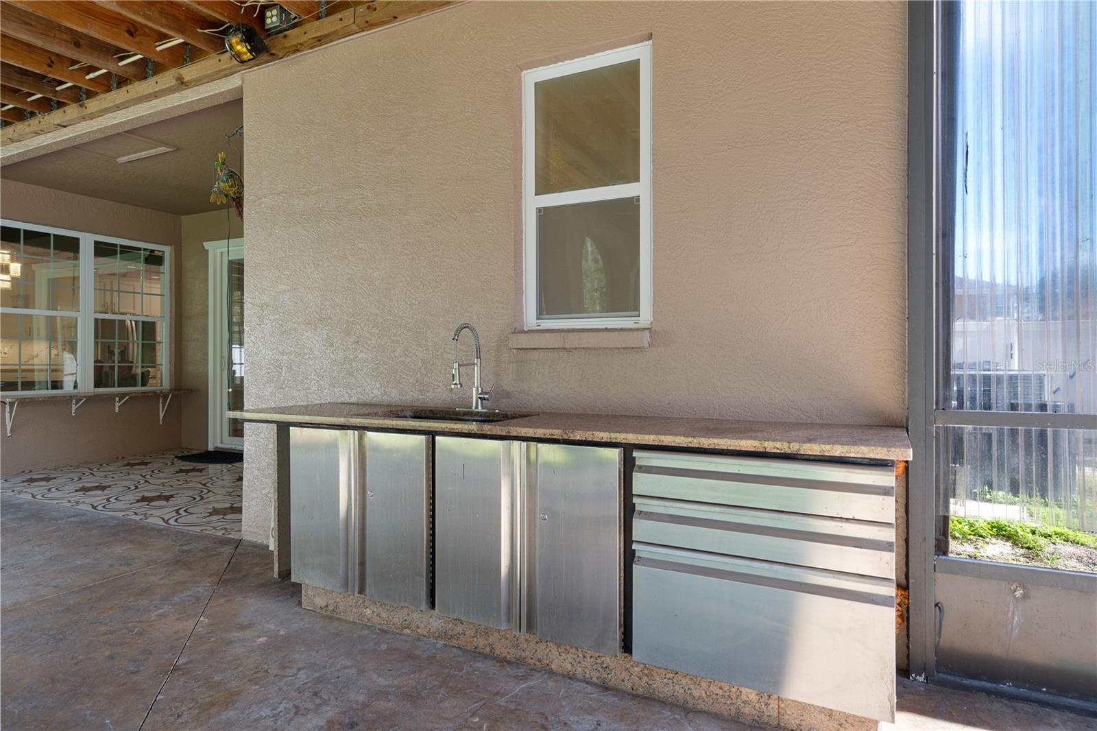4522 MAPLETREE LOOP
