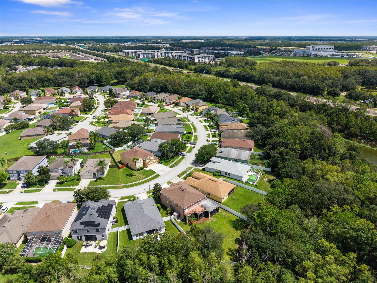 4522 MAPLETREE LOOP