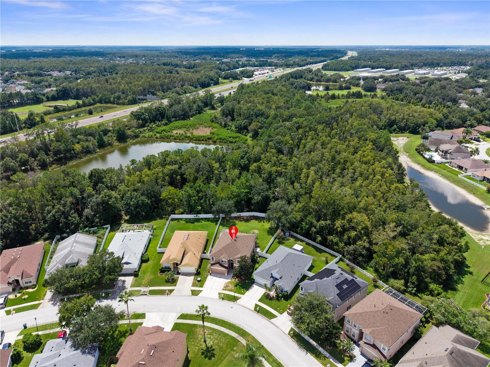 4522 MAPLETREE LOOP