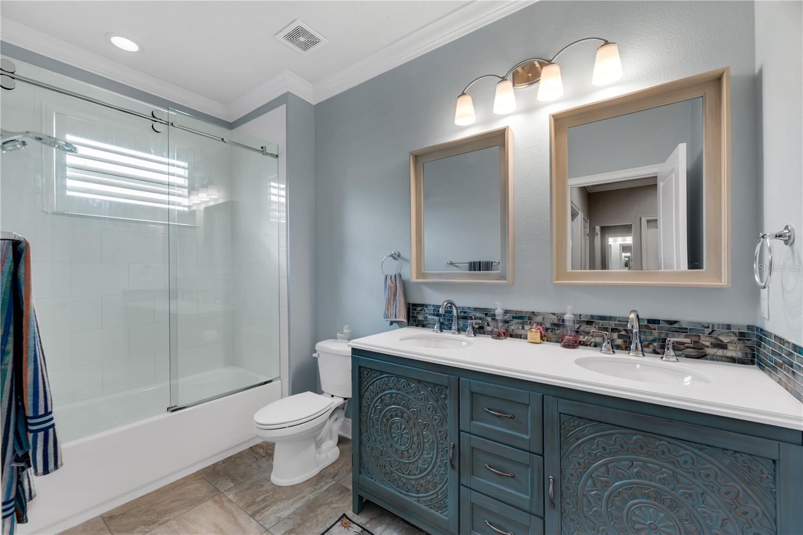3030 W VAN BUREN DR