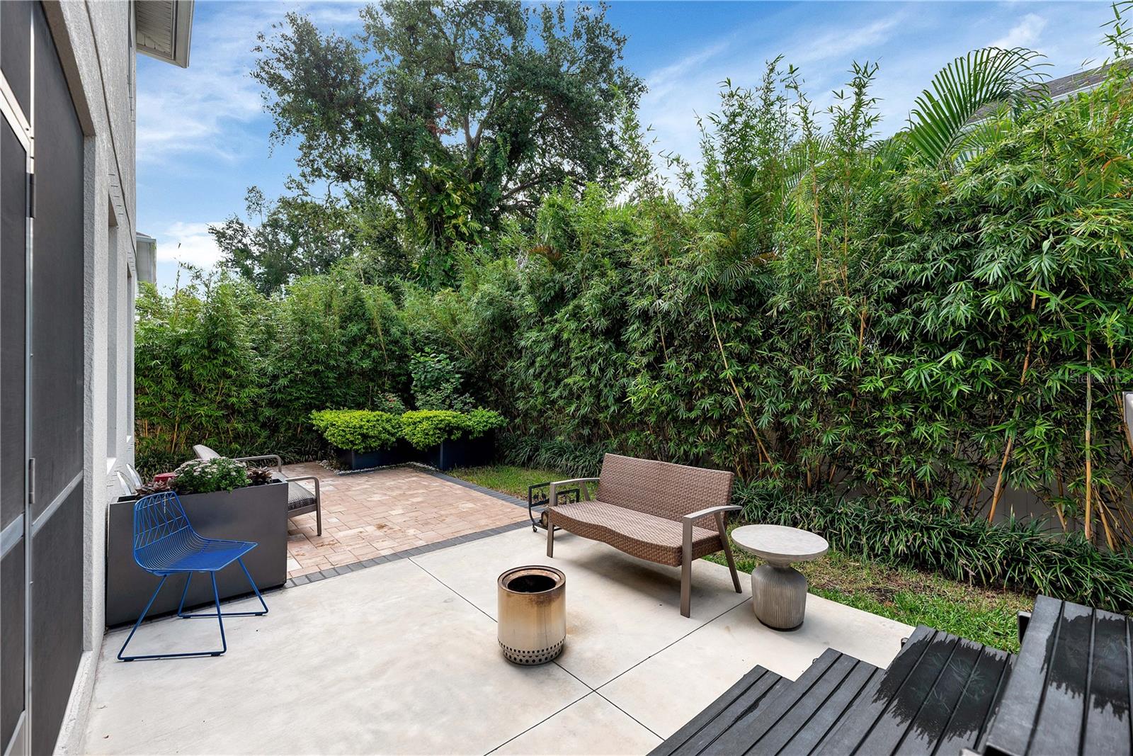 3030 W VAN BUREN DR