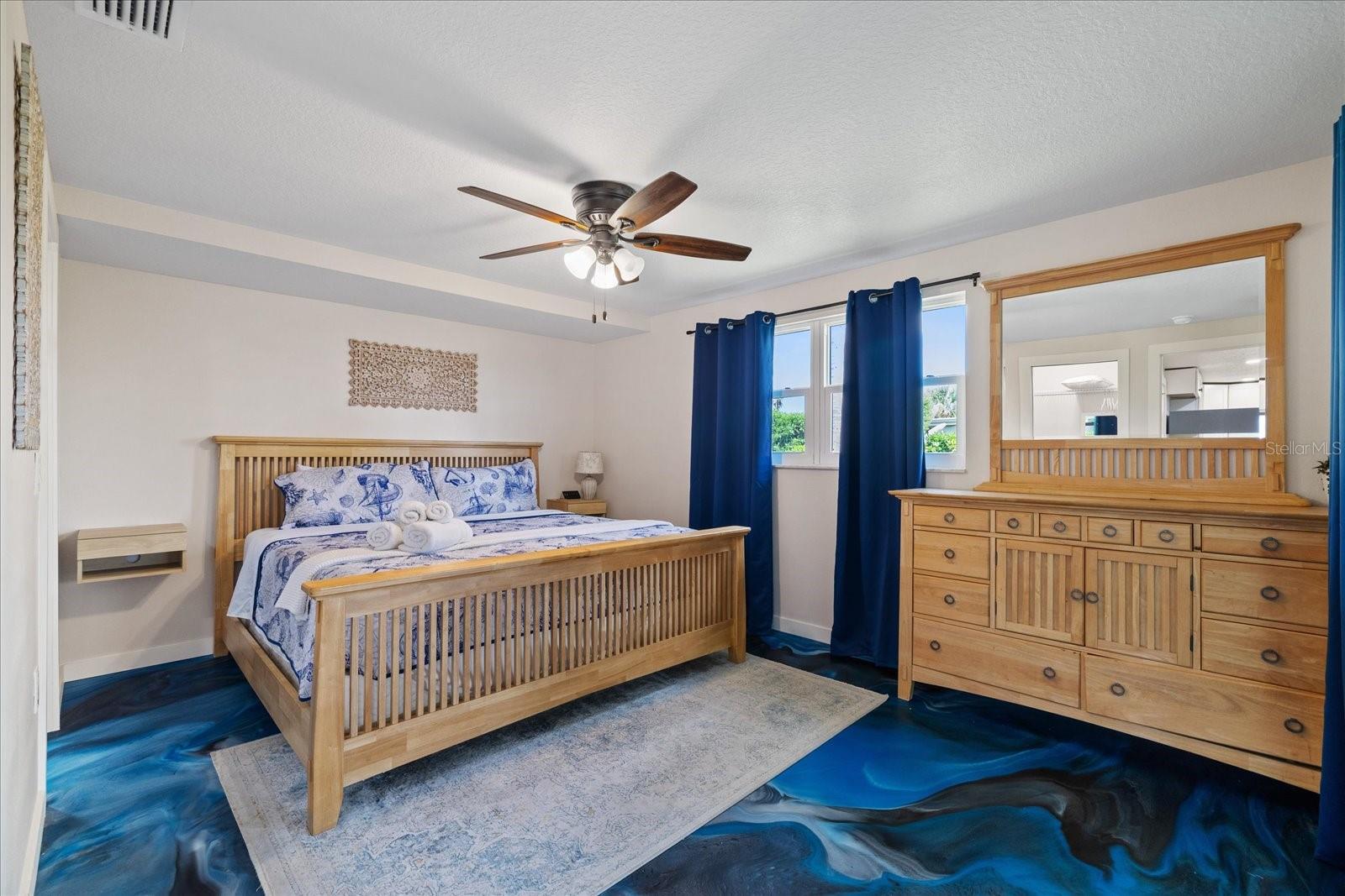4611 TOPSAIL TRL
