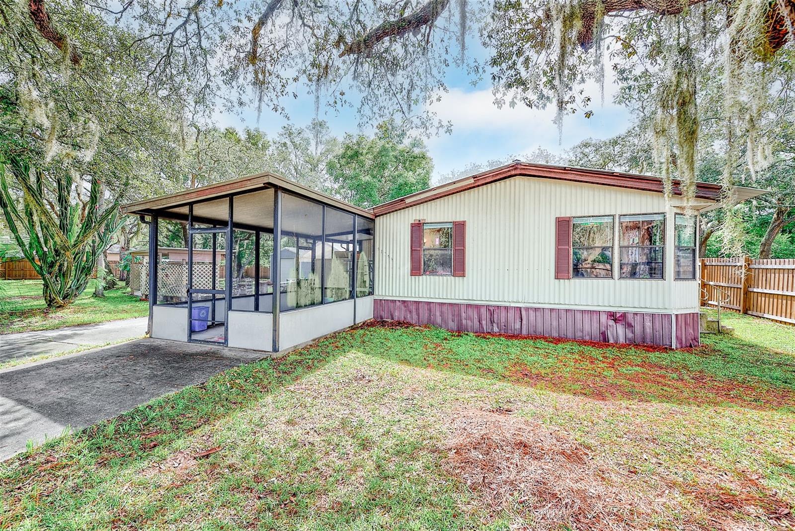 11704 Doaks St, New Port Richey
