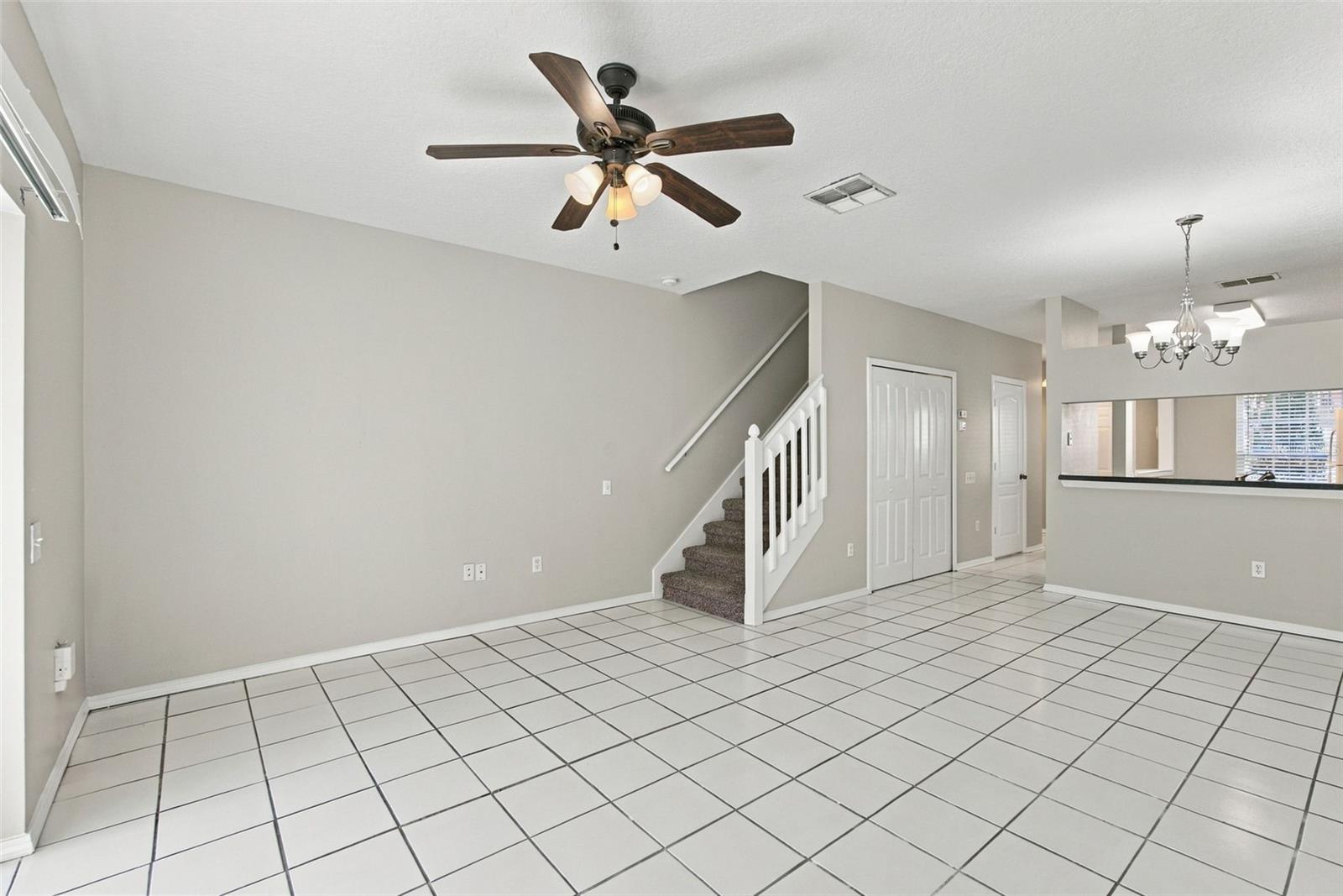 1150 KENNEWICK CT #1150