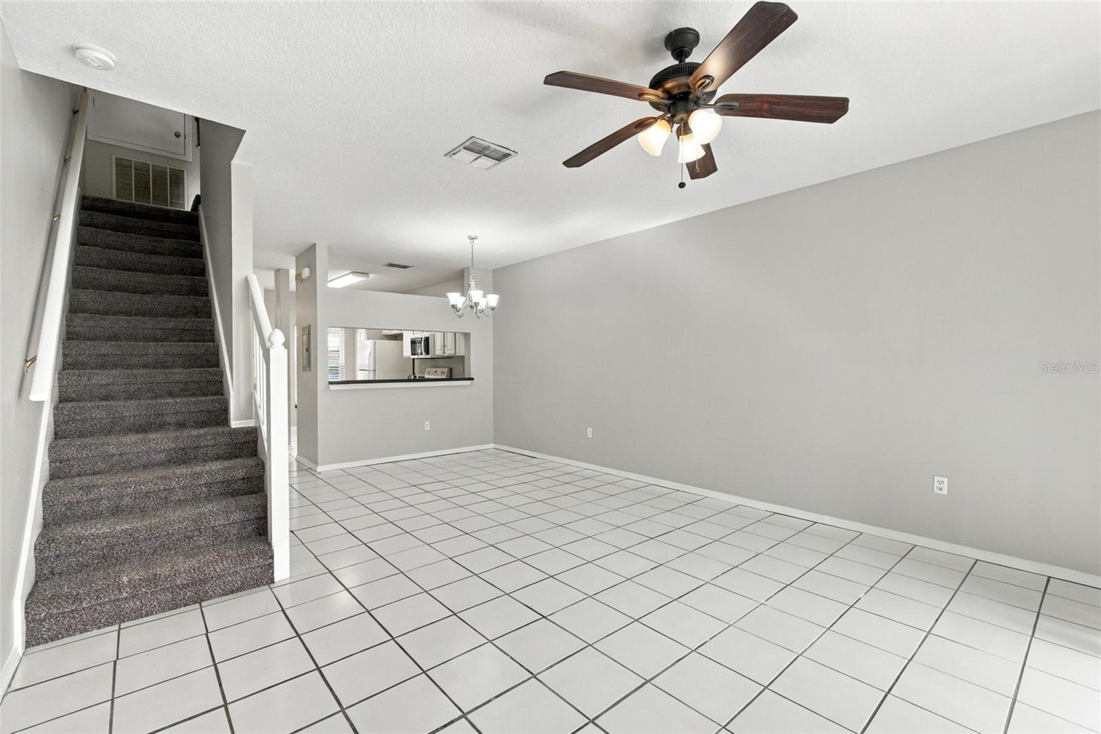 1150 KENNEWICK CT #1150