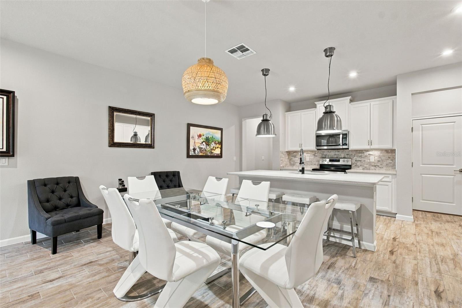 4242 CLOUD HOPPER WAY