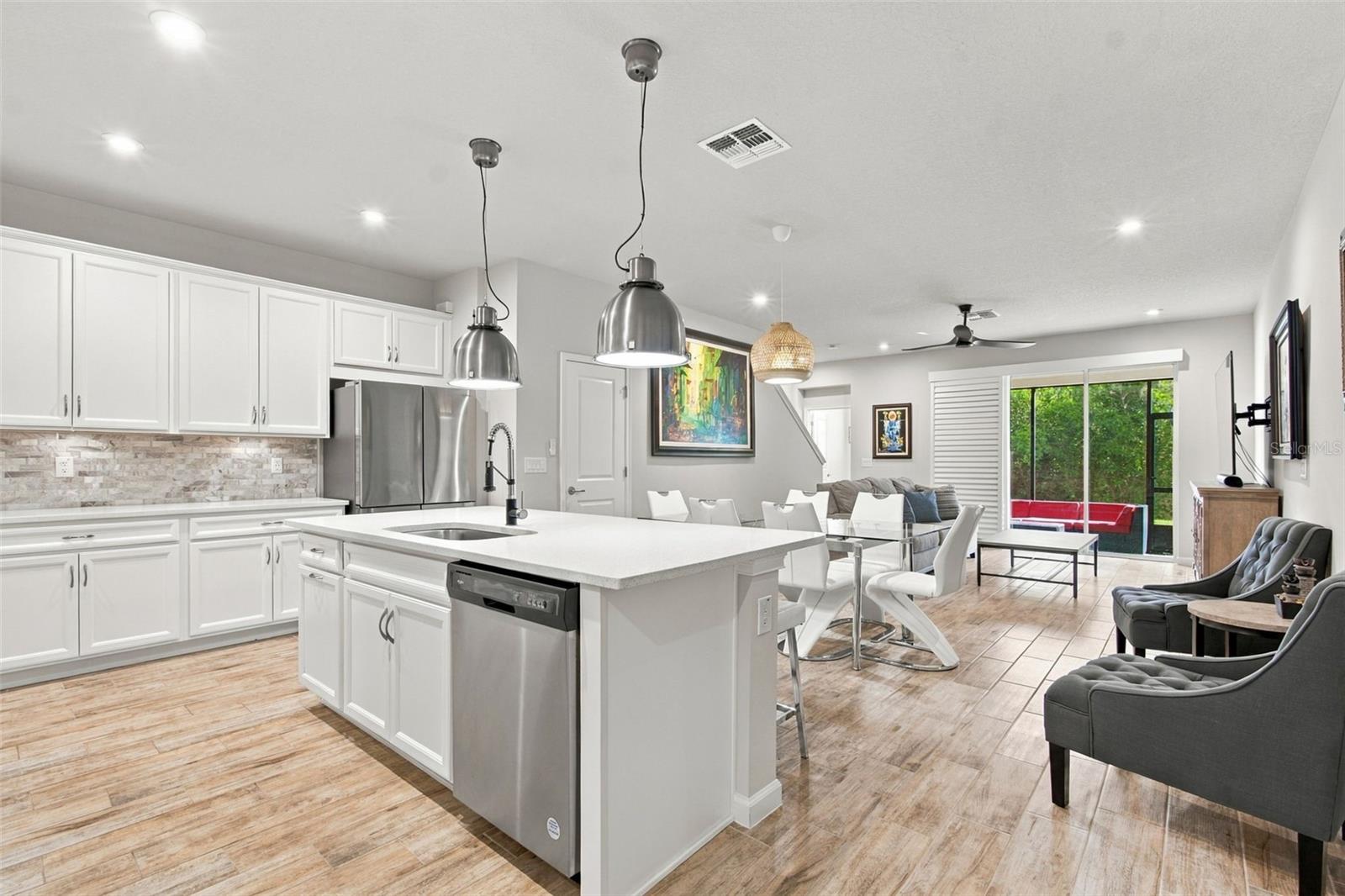 4242 CLOUD HOPPER WAY