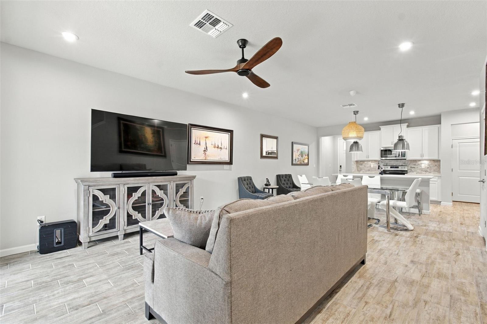 4242 CLOUD HOPPER WAY