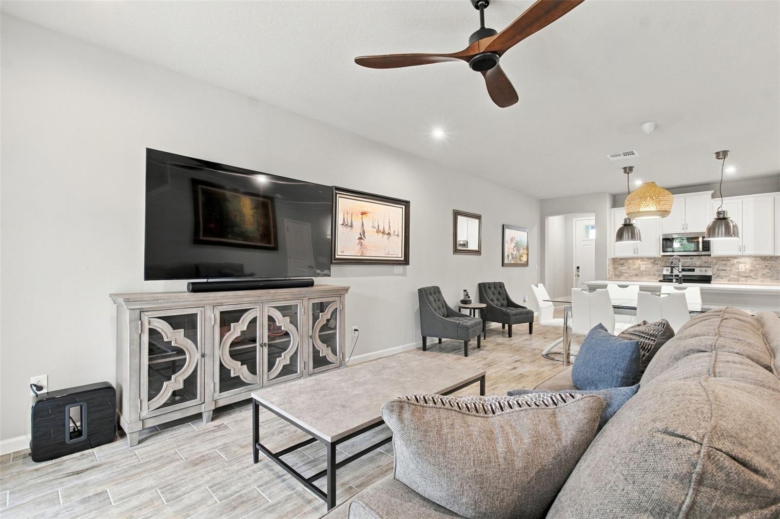 4242 CLOUD HOPPER WAY