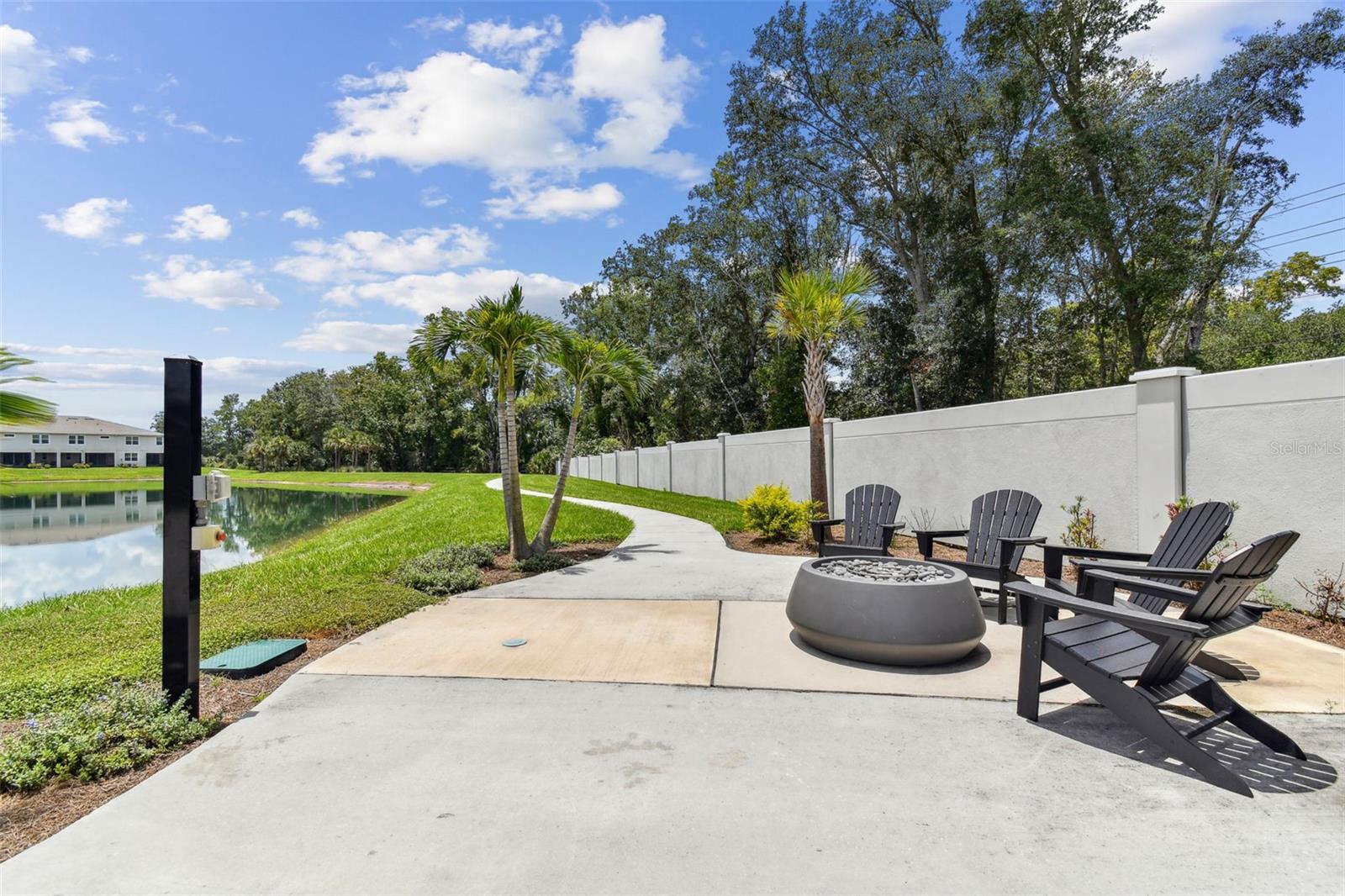4242 CLOUD HOPPER WAY