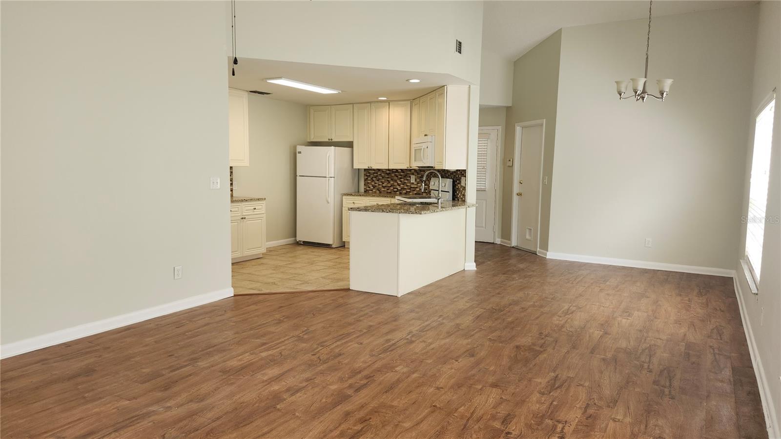 1306 COOLRIDGE DR