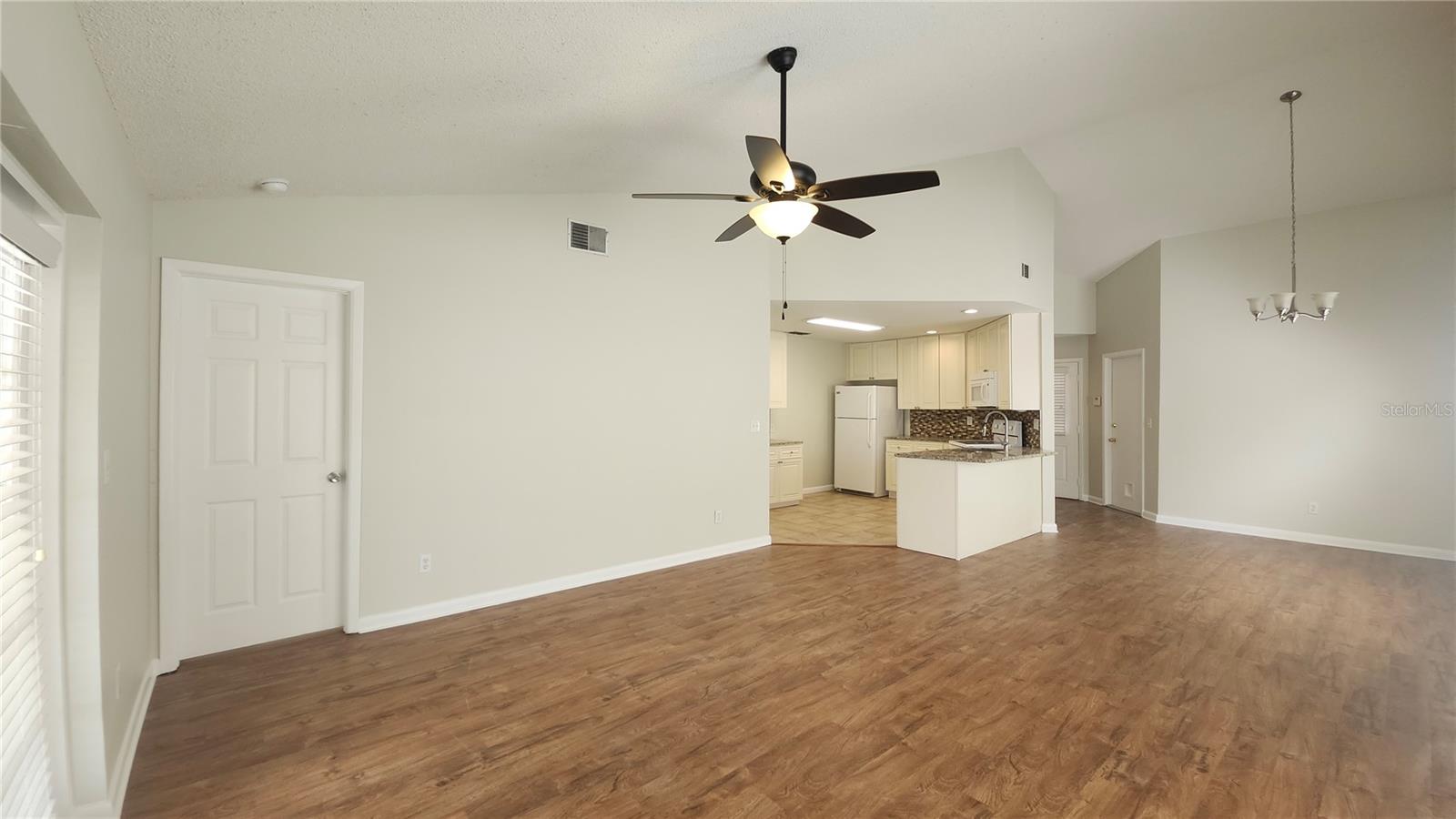1306 COOLRIDGE DR