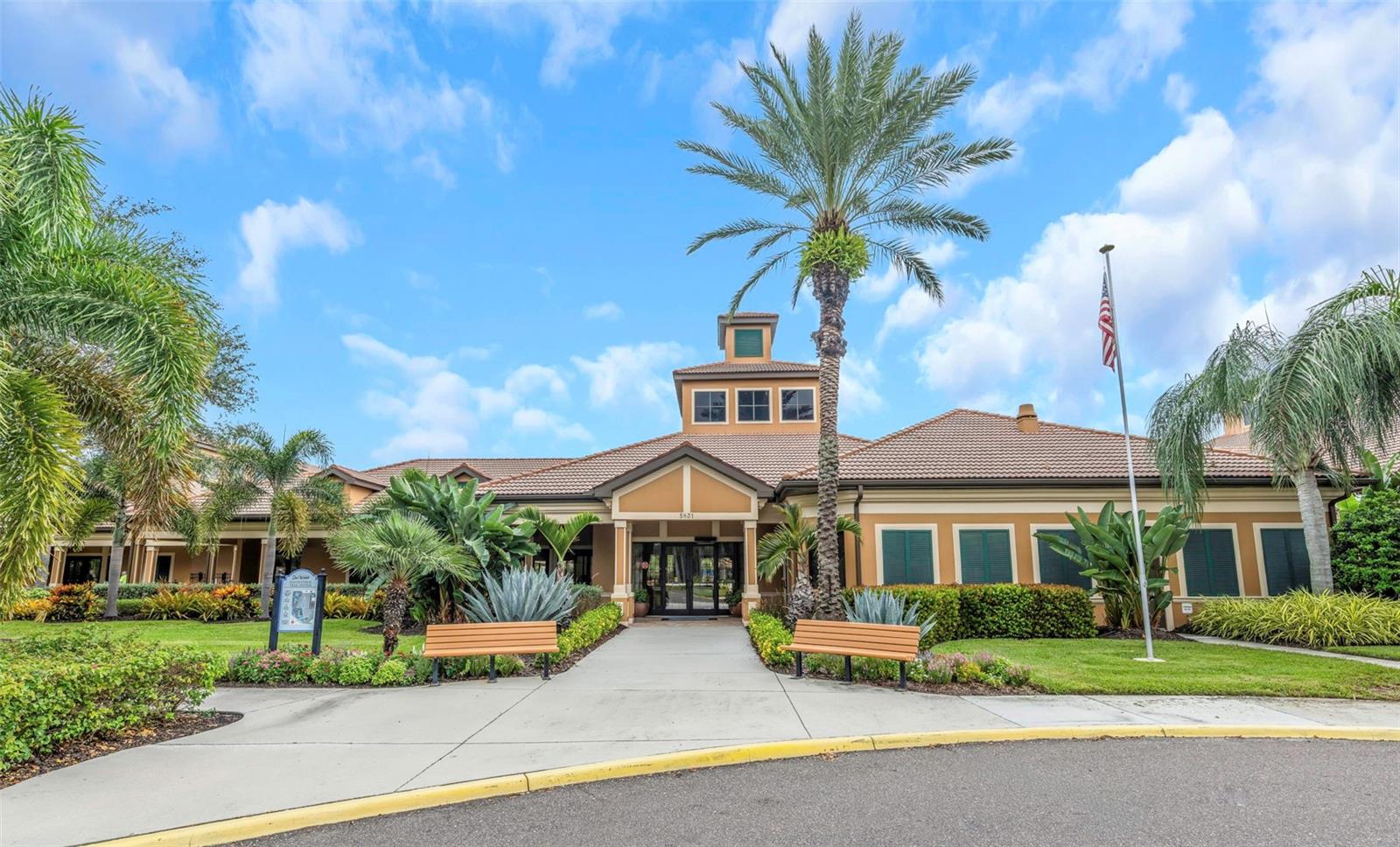 114 SHELL FALLS DR