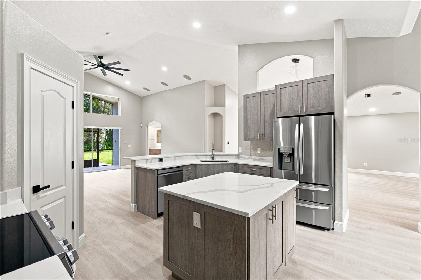 6137 WHIMBRELWOOD DR