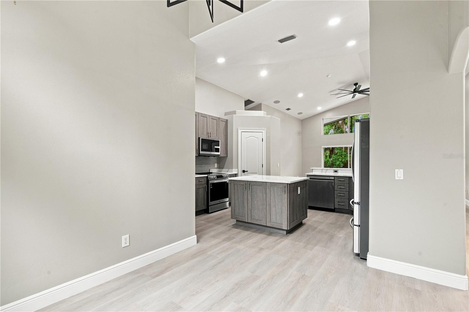 6137 WHIMBRELWOOD DR