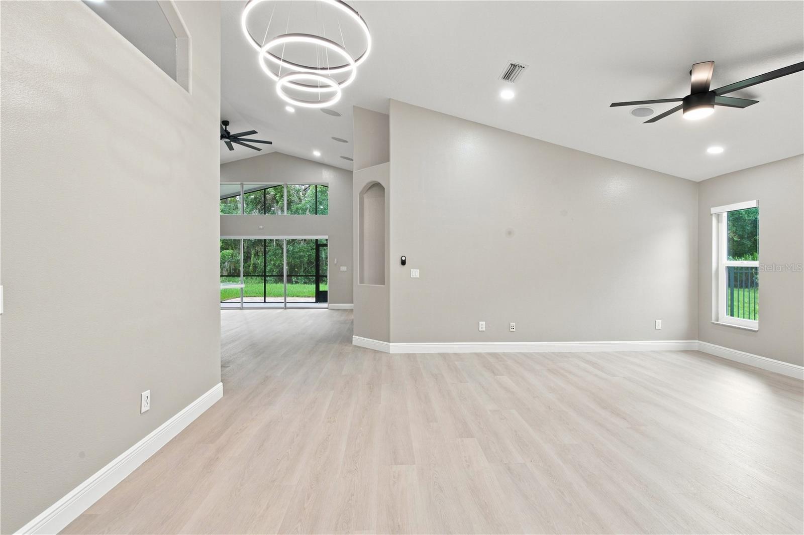 6137 WHIMBRELWOOD DR