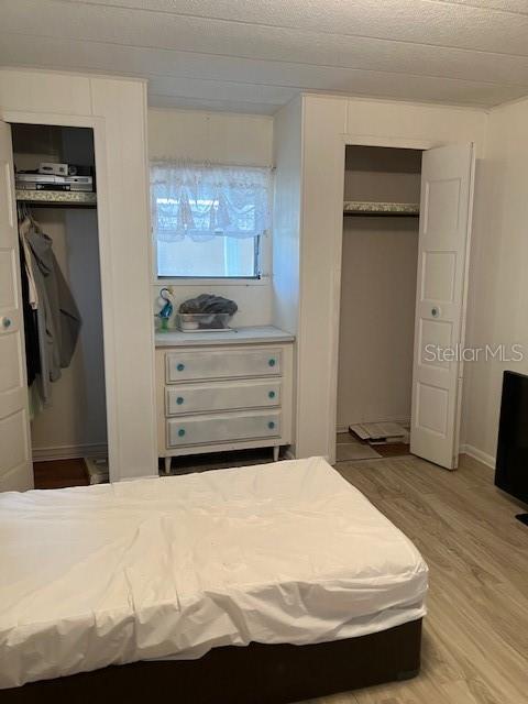 2326 LEMUR DR