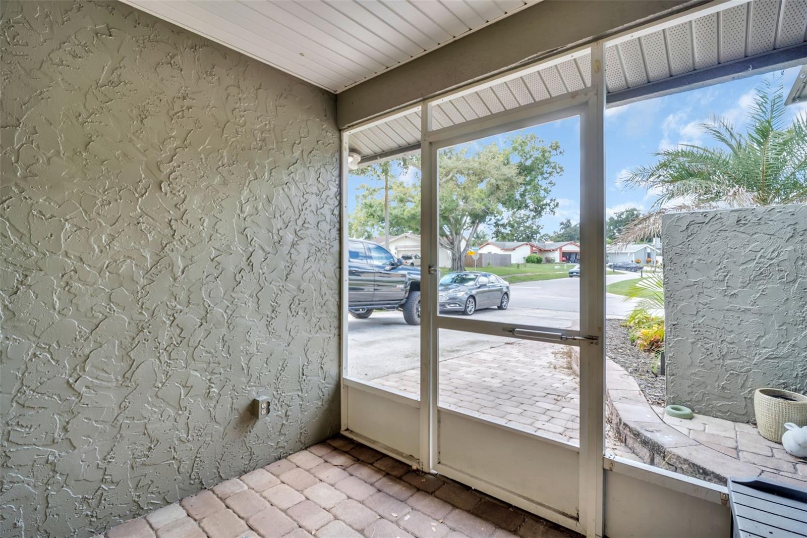 3992 ORCHARD HILL CIR