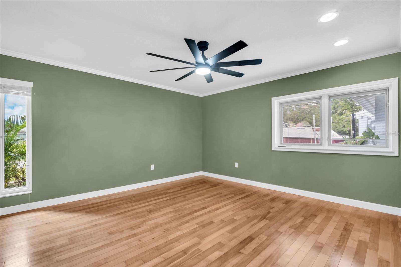3992 ORCHARD HILL CIR