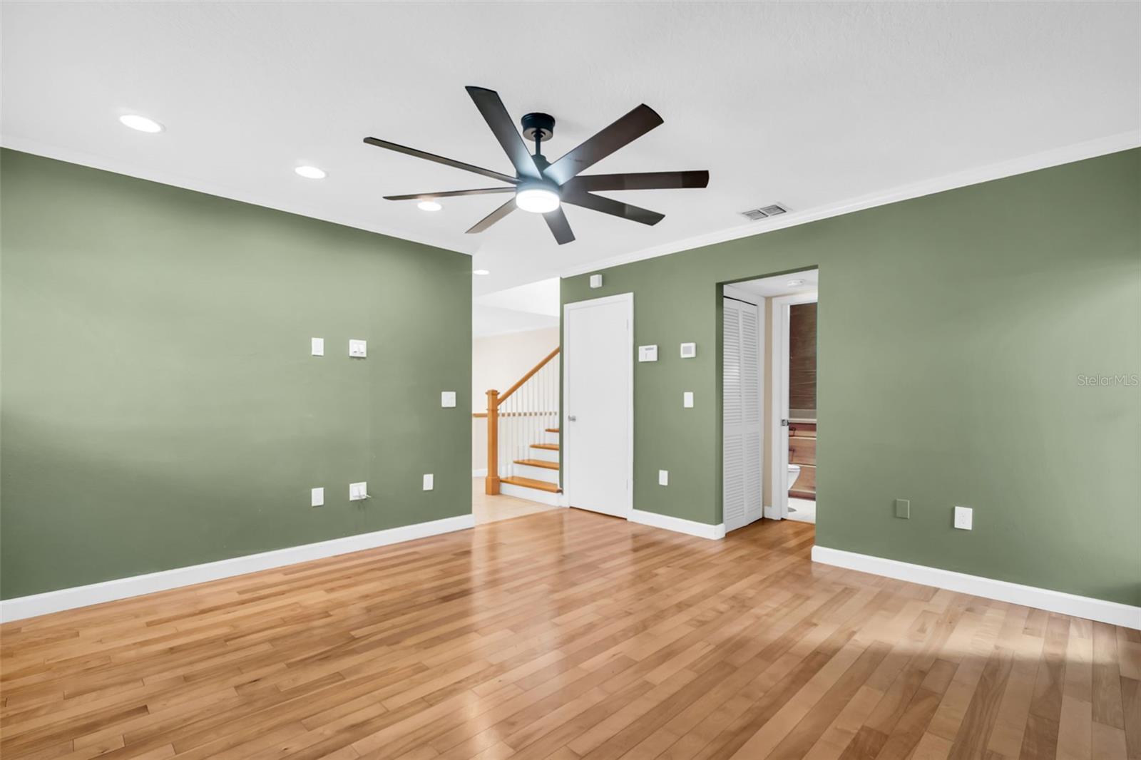 3992 ORCHARD HILL CIR