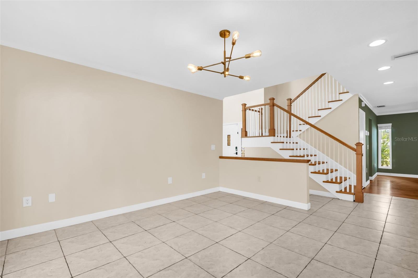 3992 ORCHARD HILL CIR