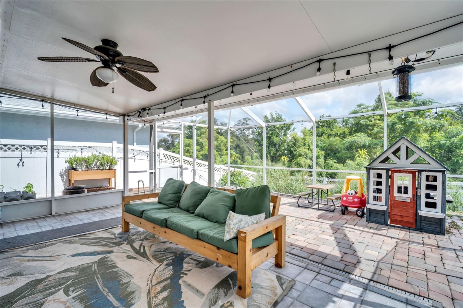 3992 ORCHARD HILL CIR