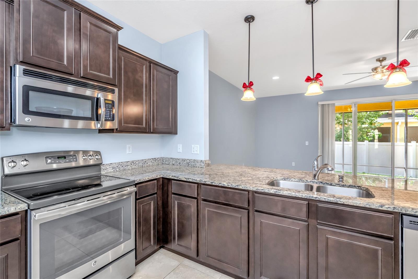 13937 SNAPPER FIN LN