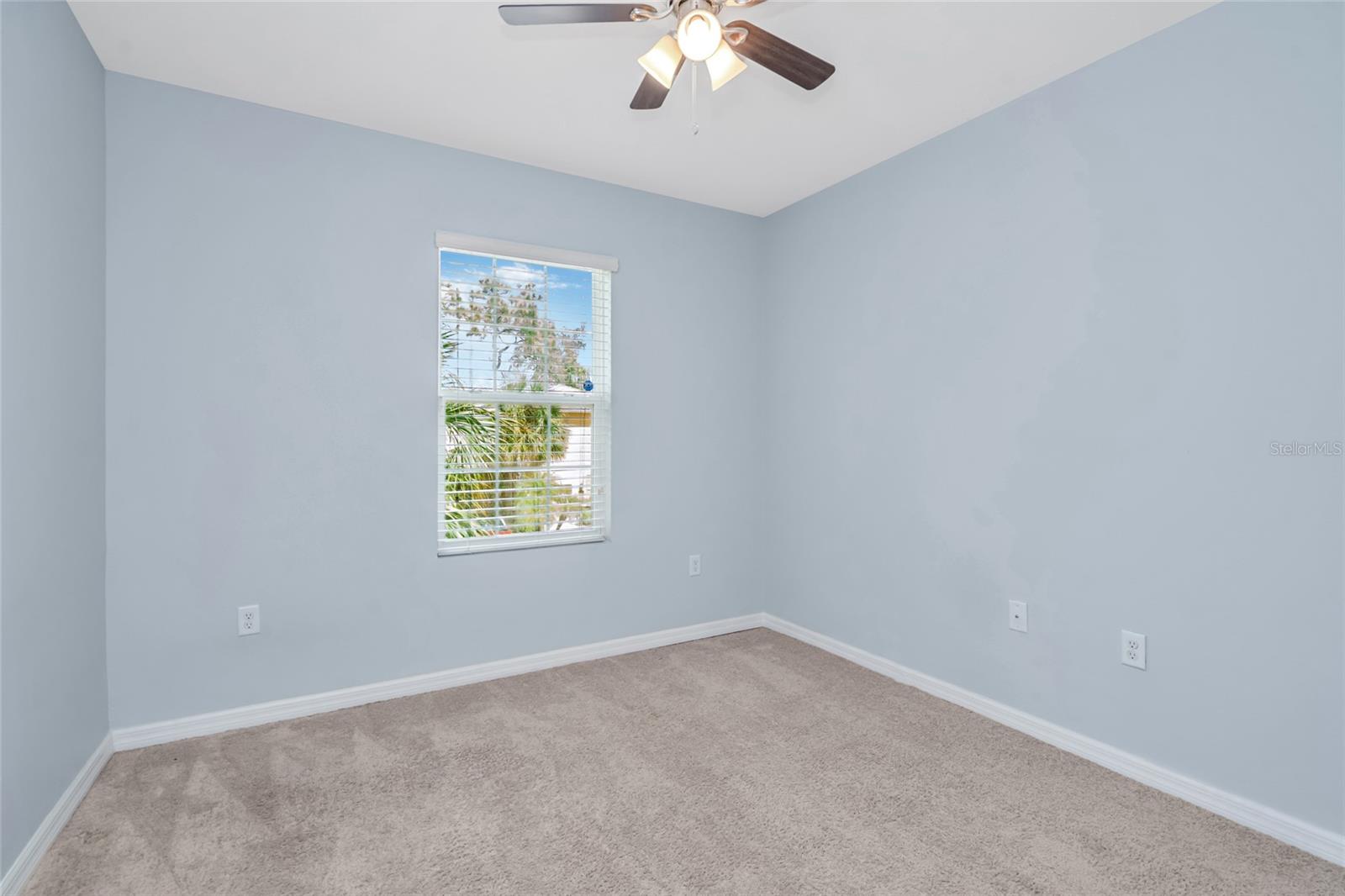 13937 SNAPPER FIN LN