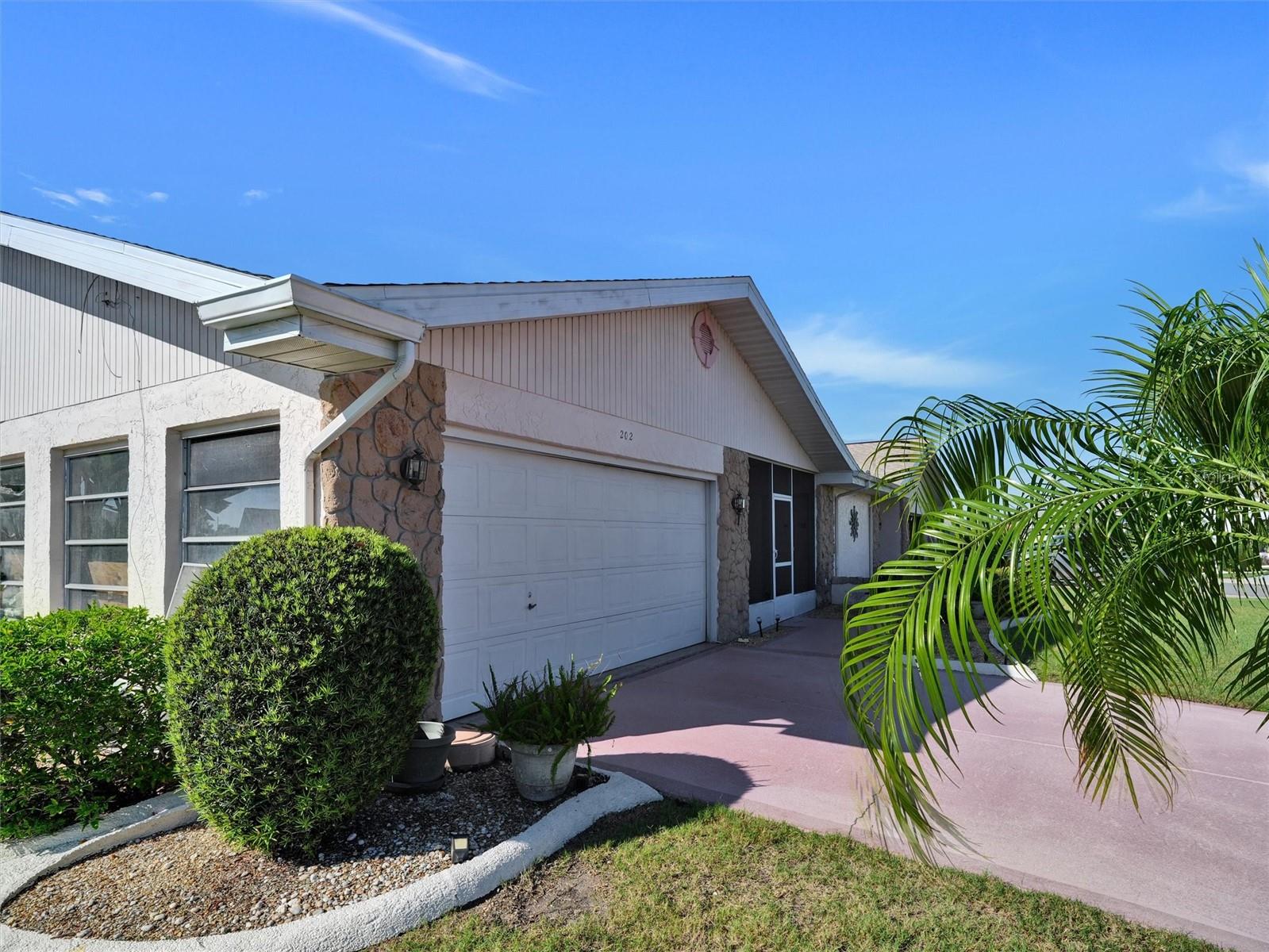 202 CACTUSFLOWER LN